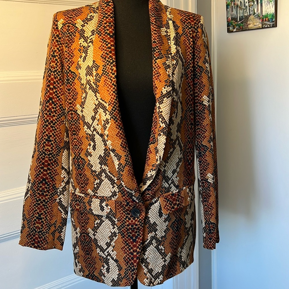 J. POM FAUX SNAKESKIN BLAZER